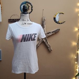 Womens Nike T-shirt